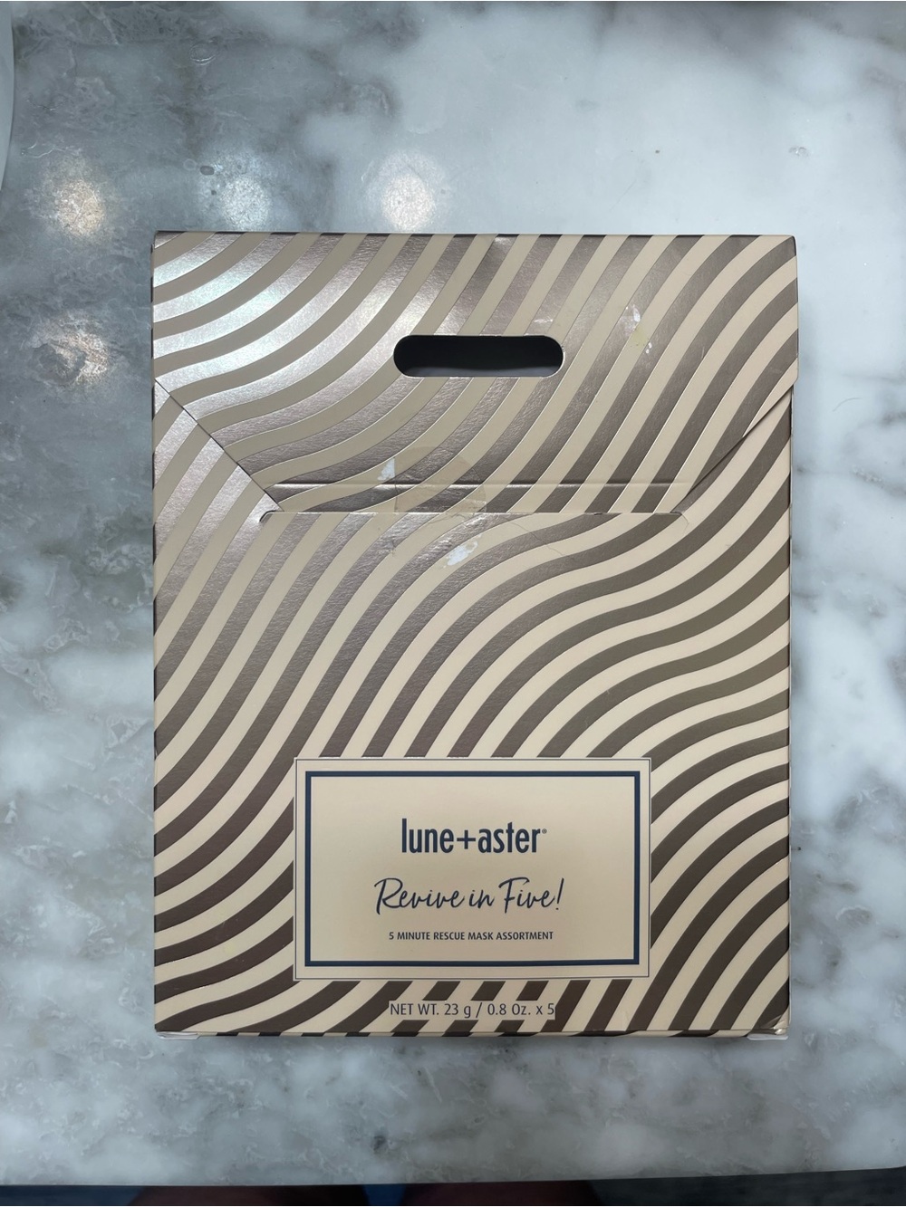 Revive in Five! Lune & Aster face mask multipack.